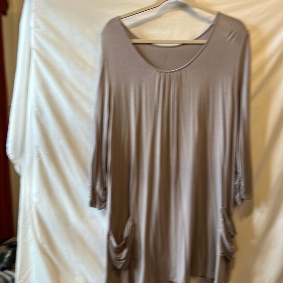 Dusty mauve Logo 3/4 length sleeve swing tunic - Picture 1 of 4